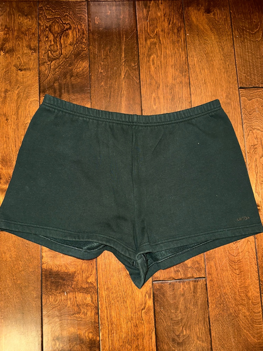 Aritzia green sweatfleece Athletic Shorts